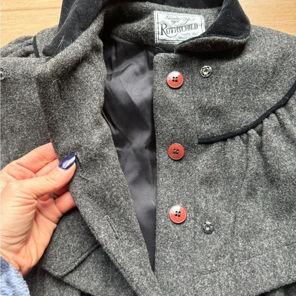 Rothschild vintage gray